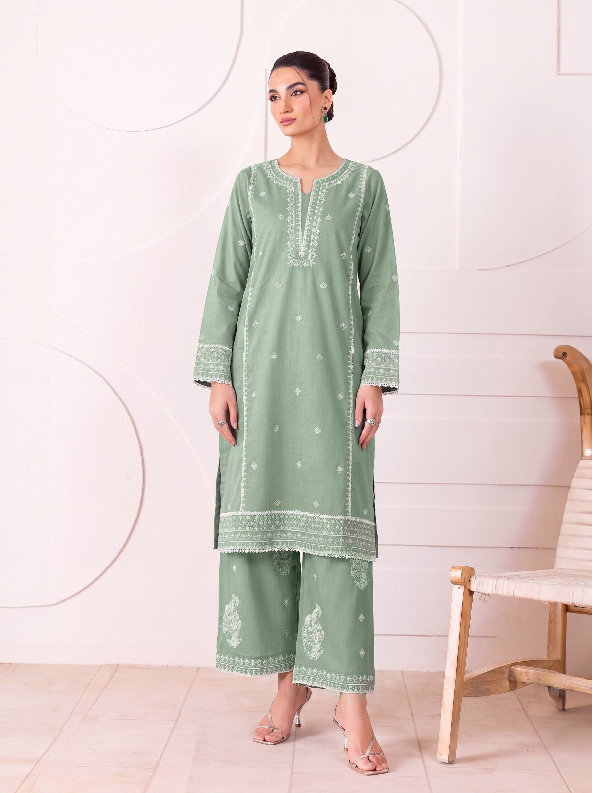 SAGE GREEN EMBROIDERED LAWN 2 PIECE SUIT