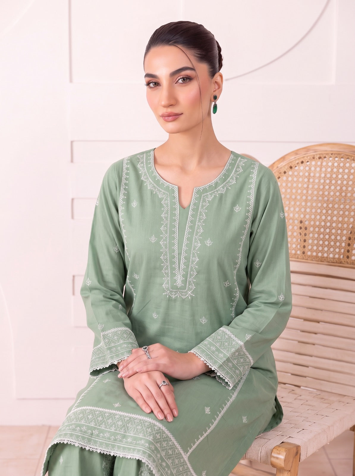 SAGE GREEN EMBROIDERED LAWN 2 PIECE SUIT